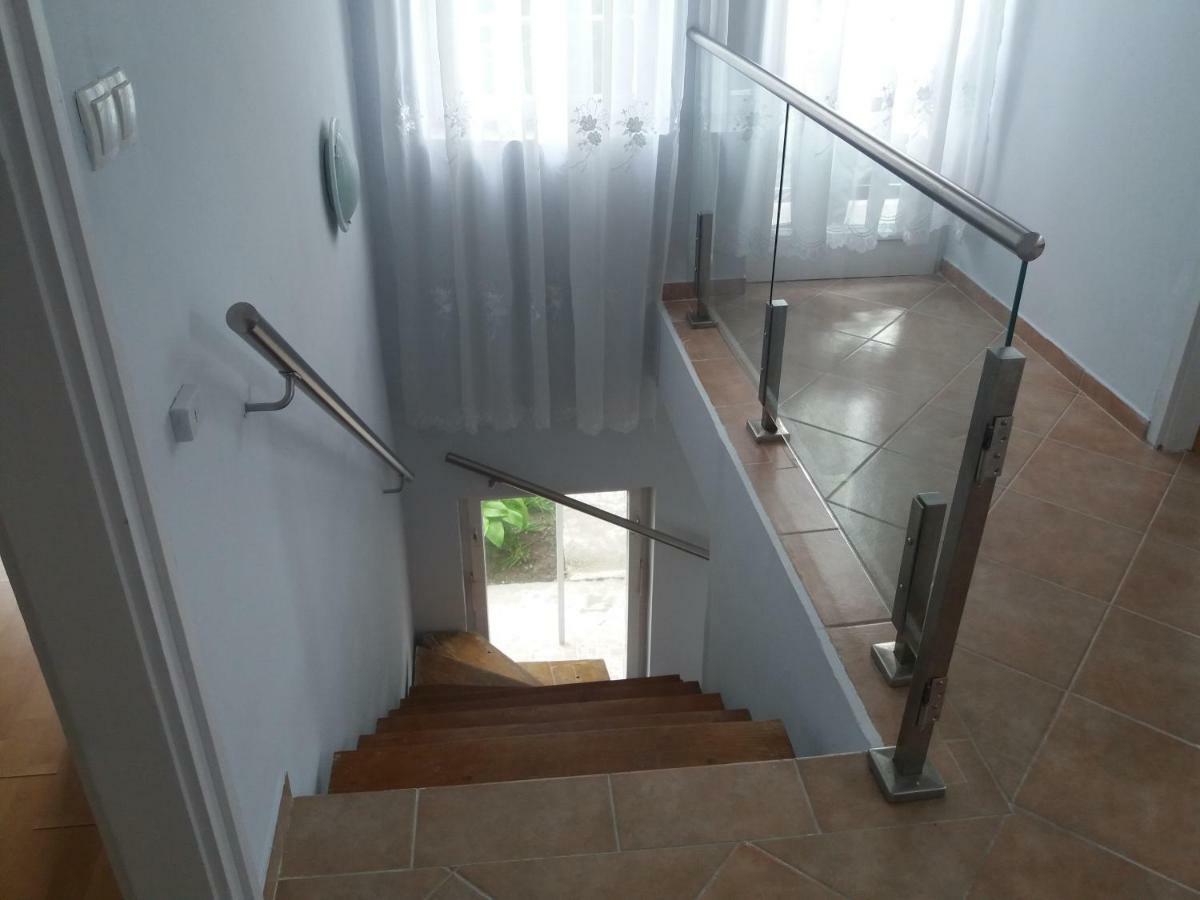 Margareta Apartman - Балатонлелле Экстерьер фото
